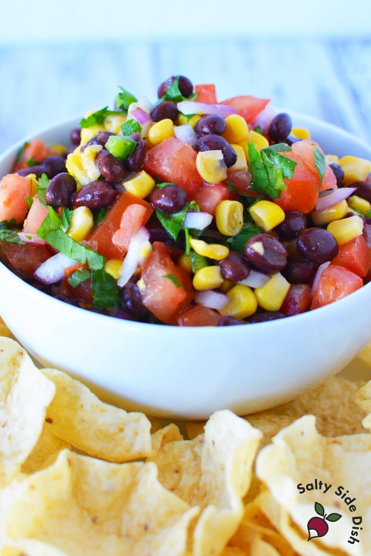 5 minute corn and black bean salsa dip