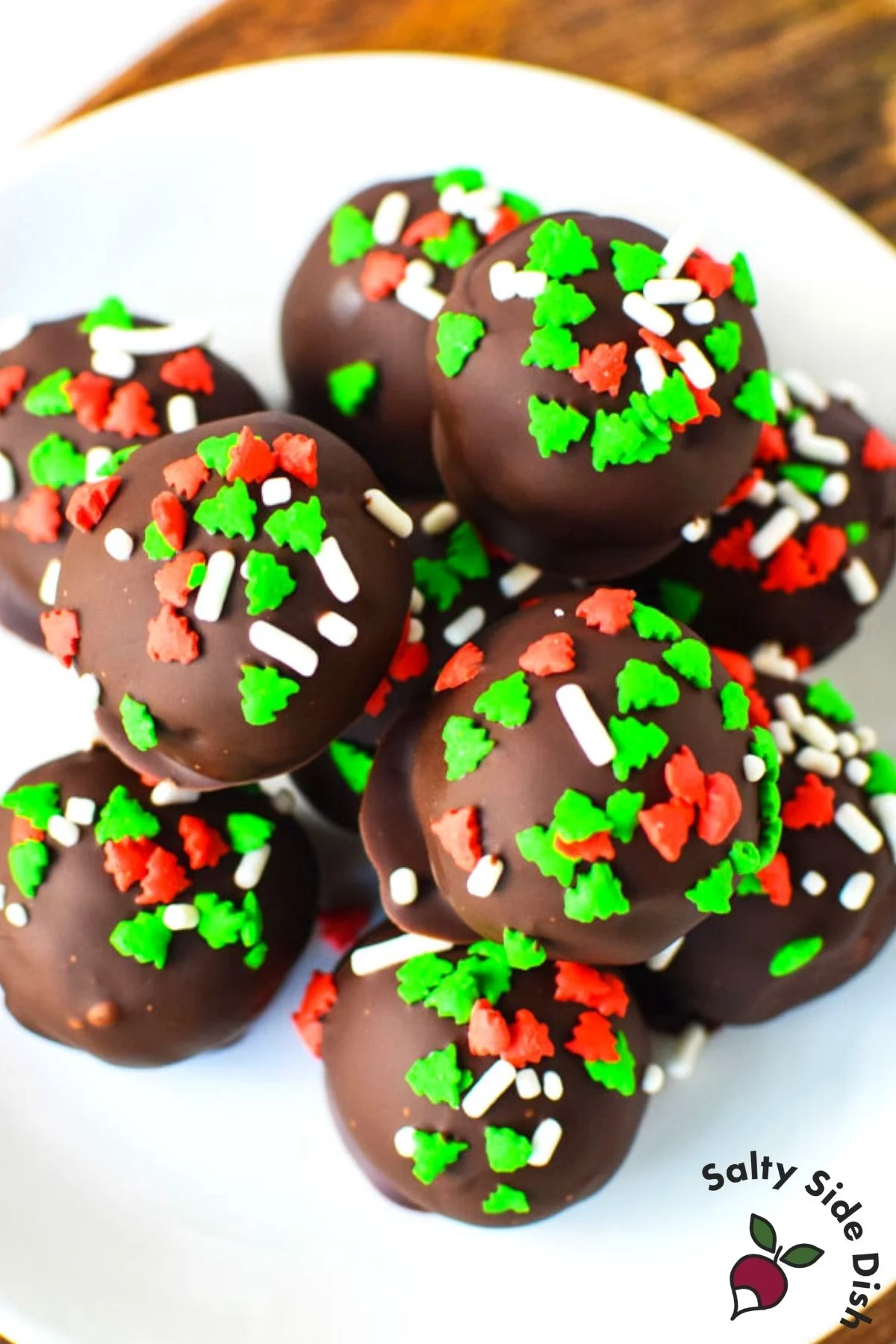 Golden Oreo Truffles (No Bake Holiday Dessert)