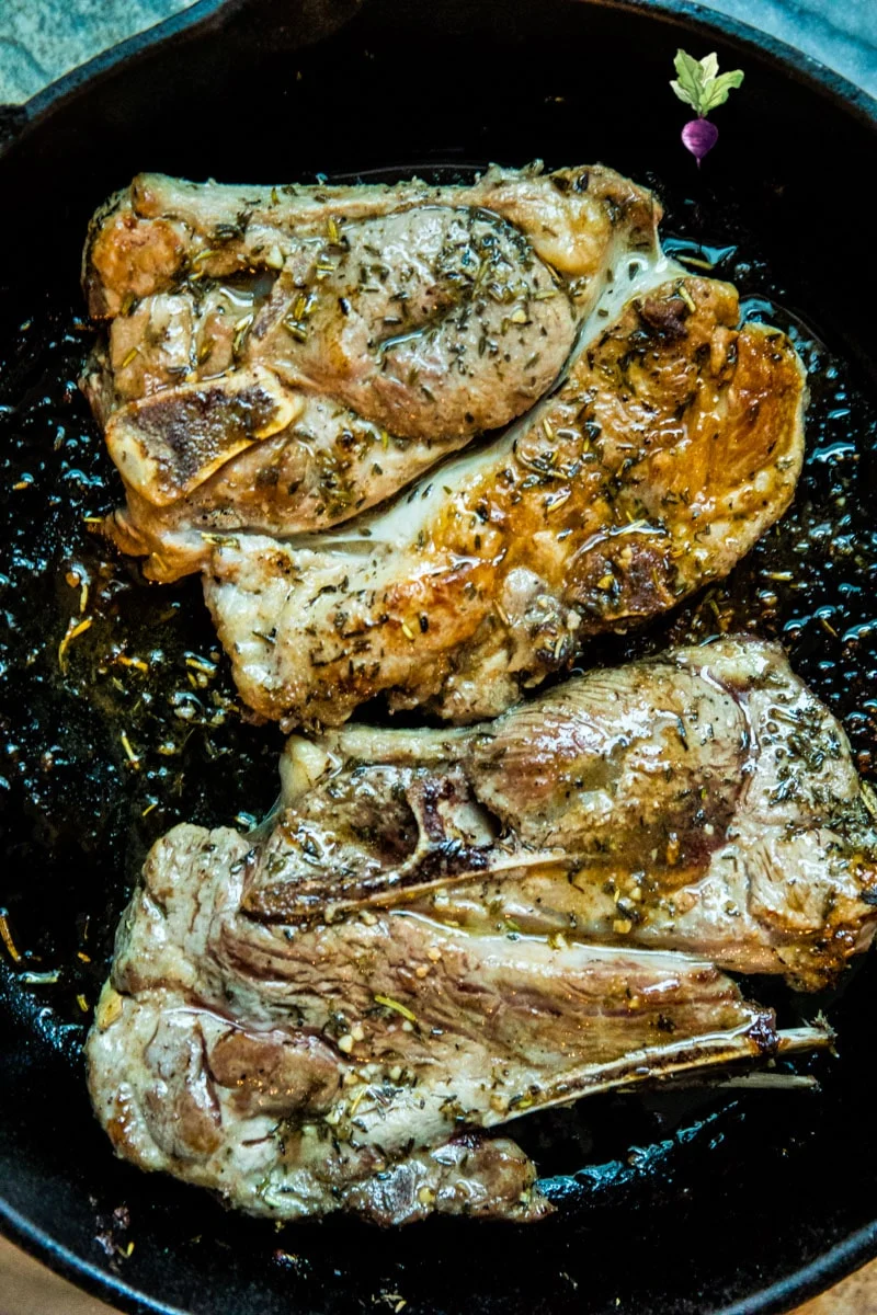 Oven Roasted Lamb Chops Recipe with Rosemary Garlic