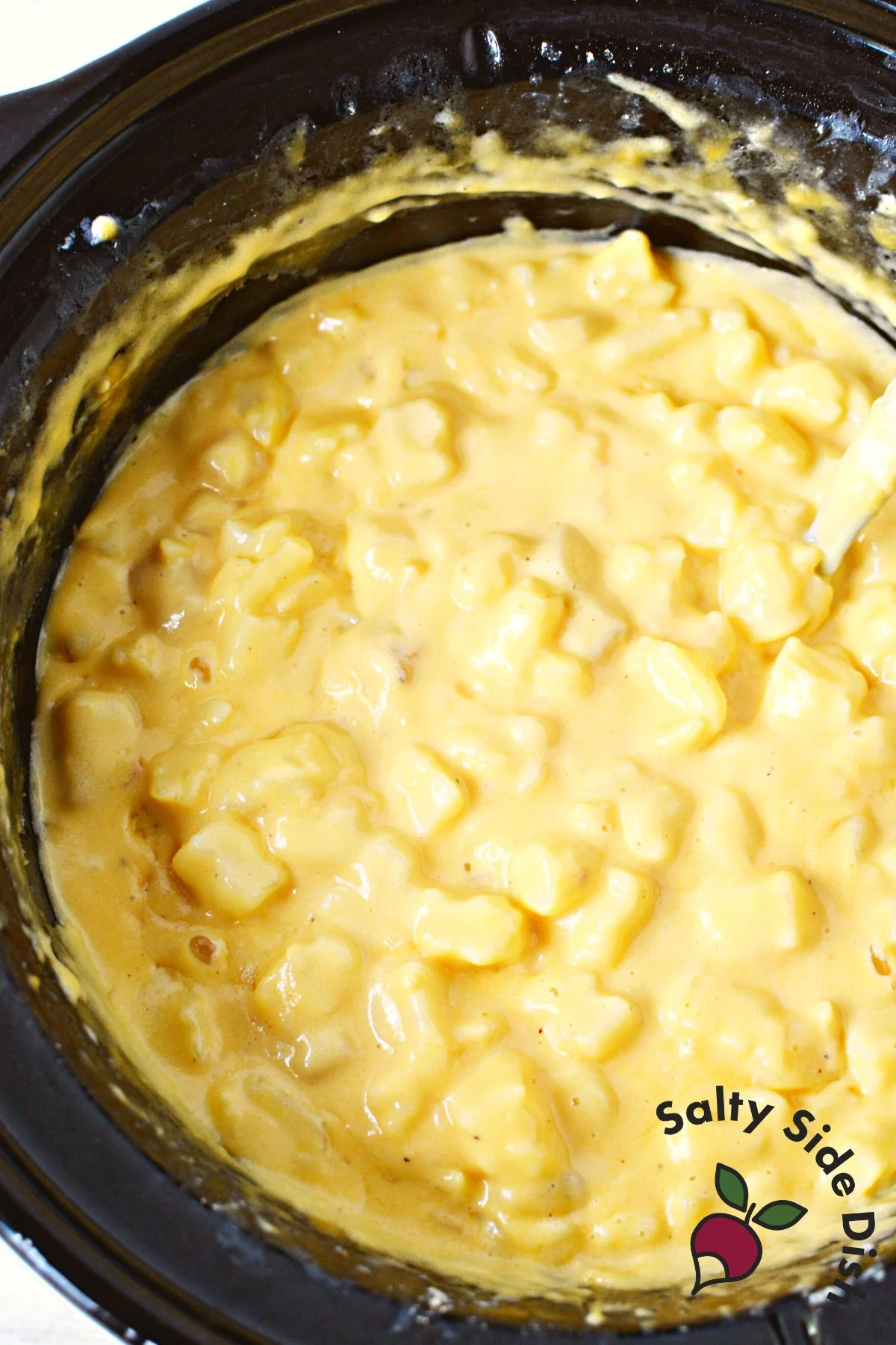 Crockpot Cheesy Potatoes with Velveeta