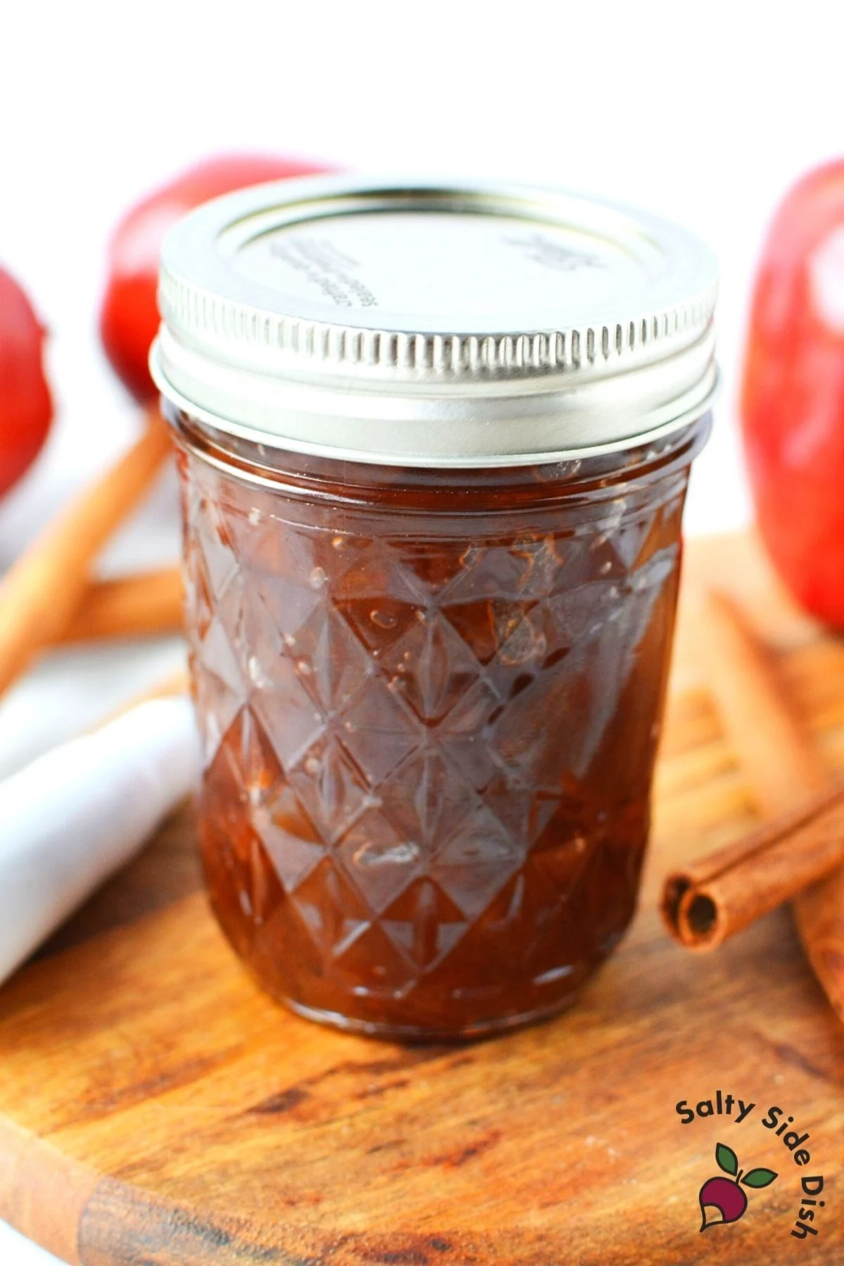 apple butter in a mason jar