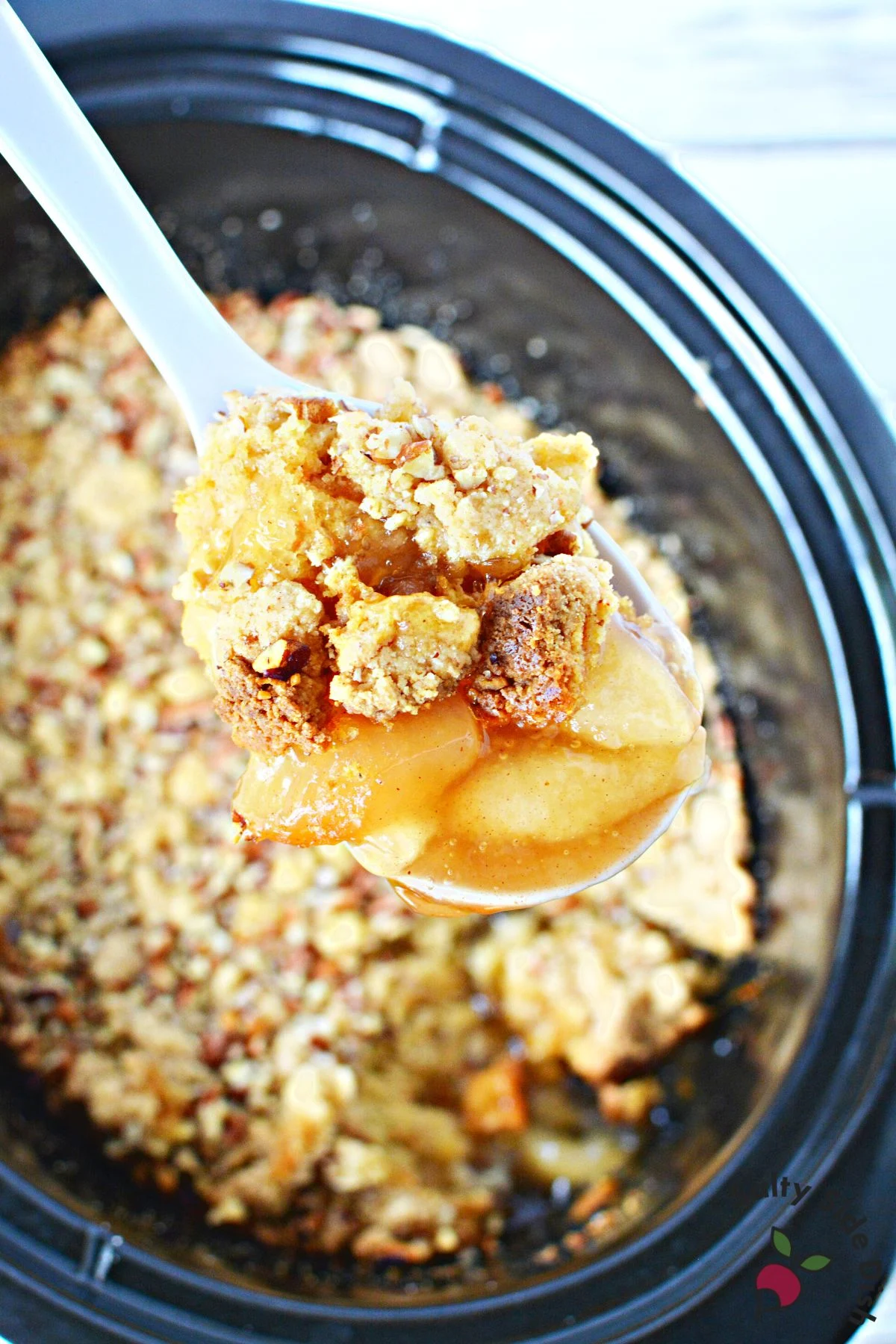 easy apple dump cake in a slow cooker.