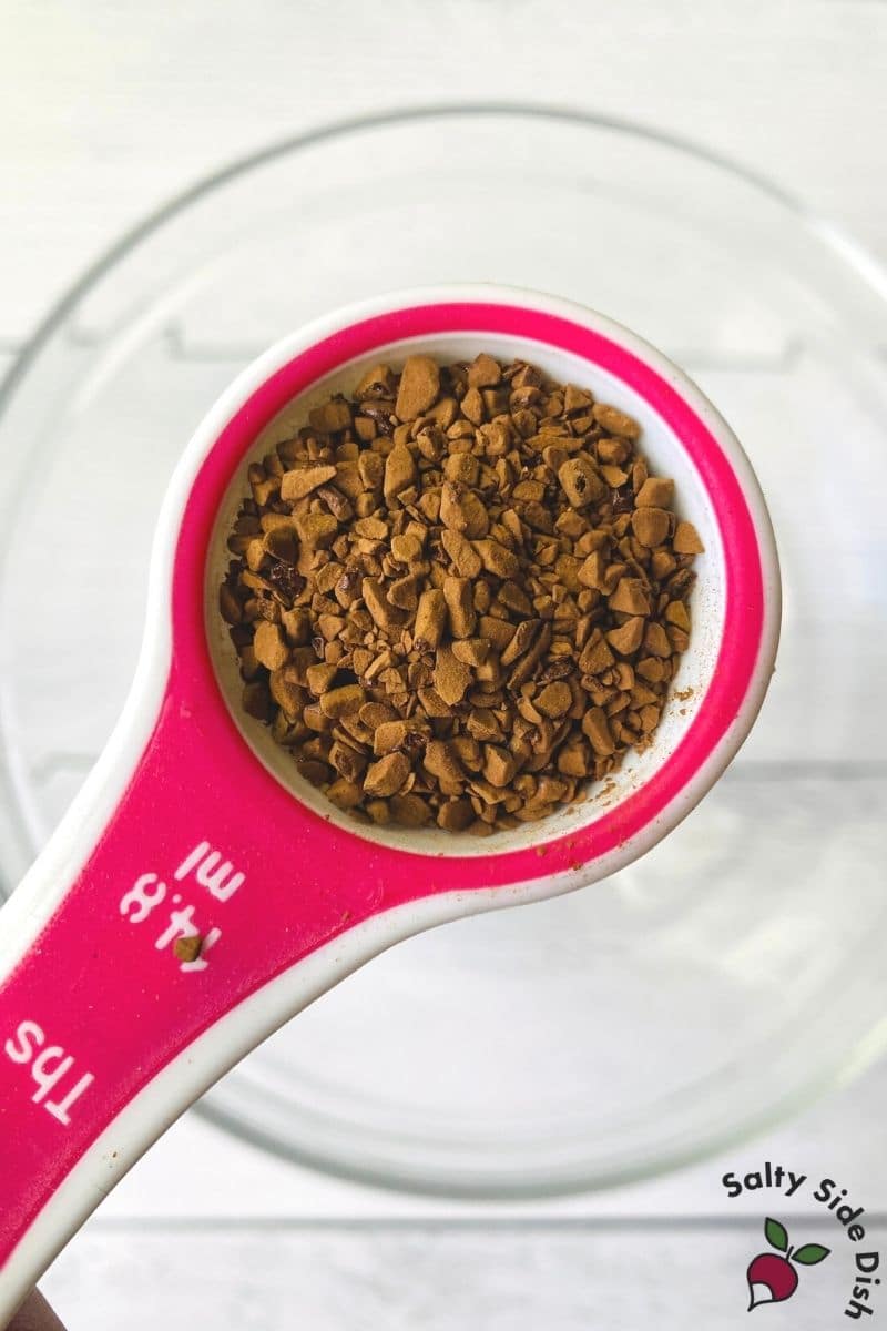 instant coffee in a tablespoon