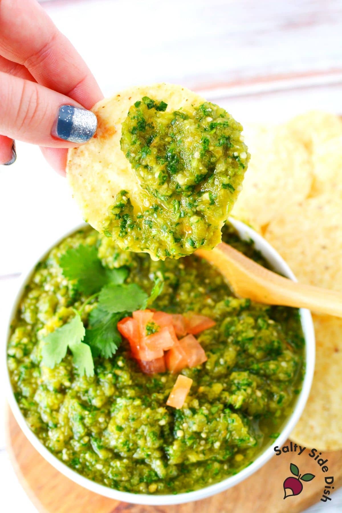 salsa verde on a chip