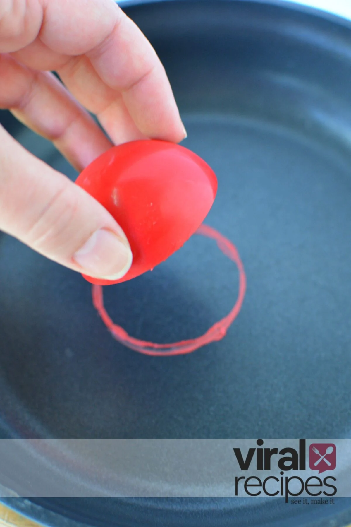 sealing hot chocolate bombs