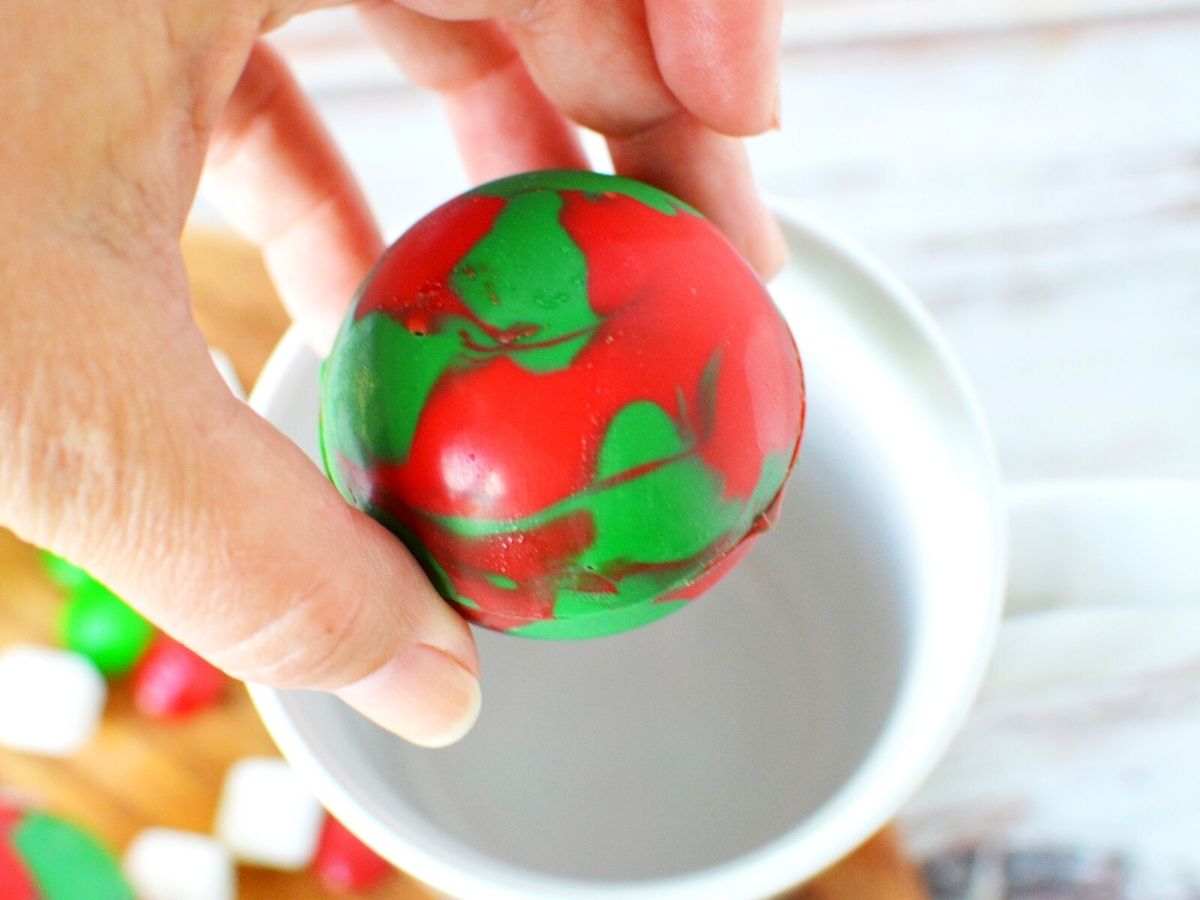 Christmas Hot Chocolate Bombs