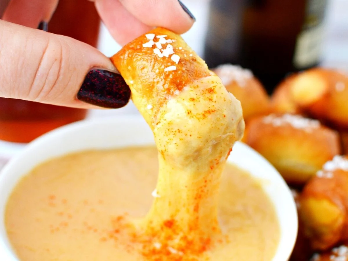 Pretzel Cheese Dip