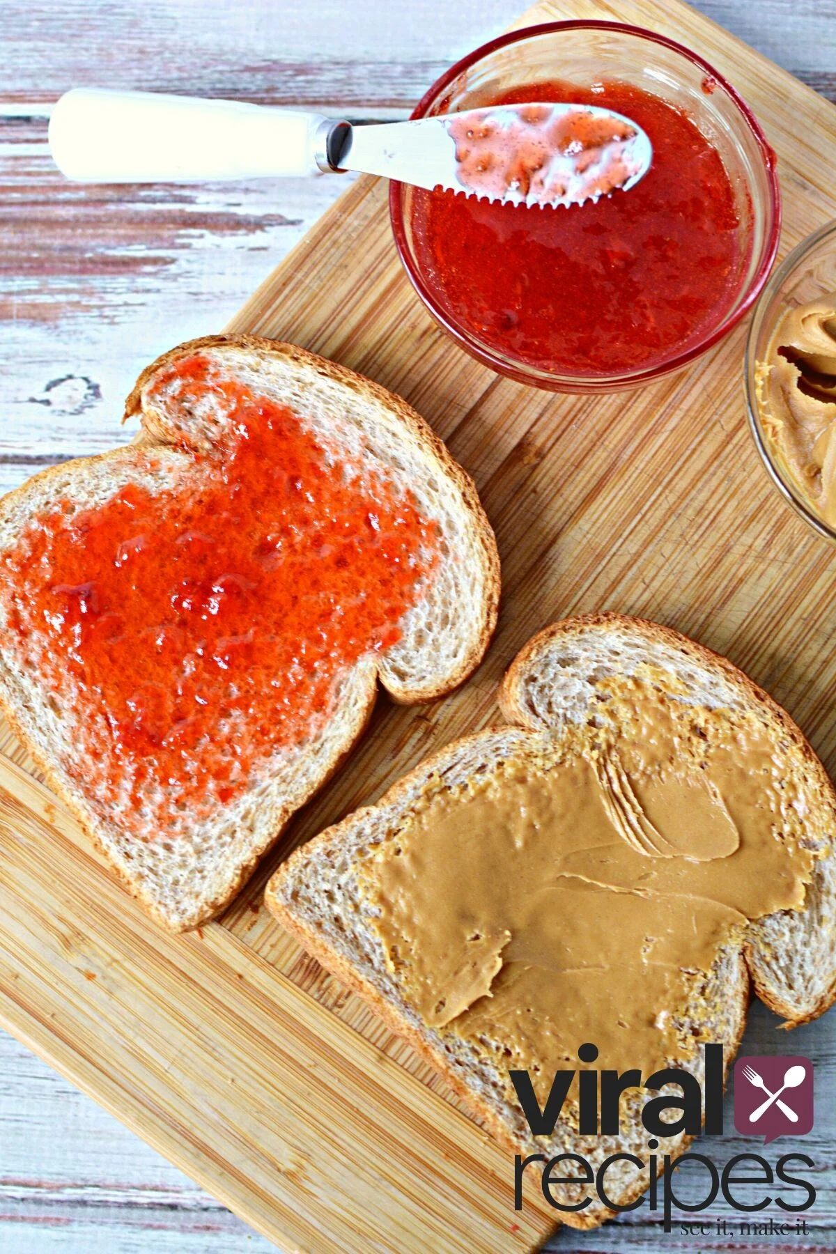 make a sandwich for a dinner that is simple