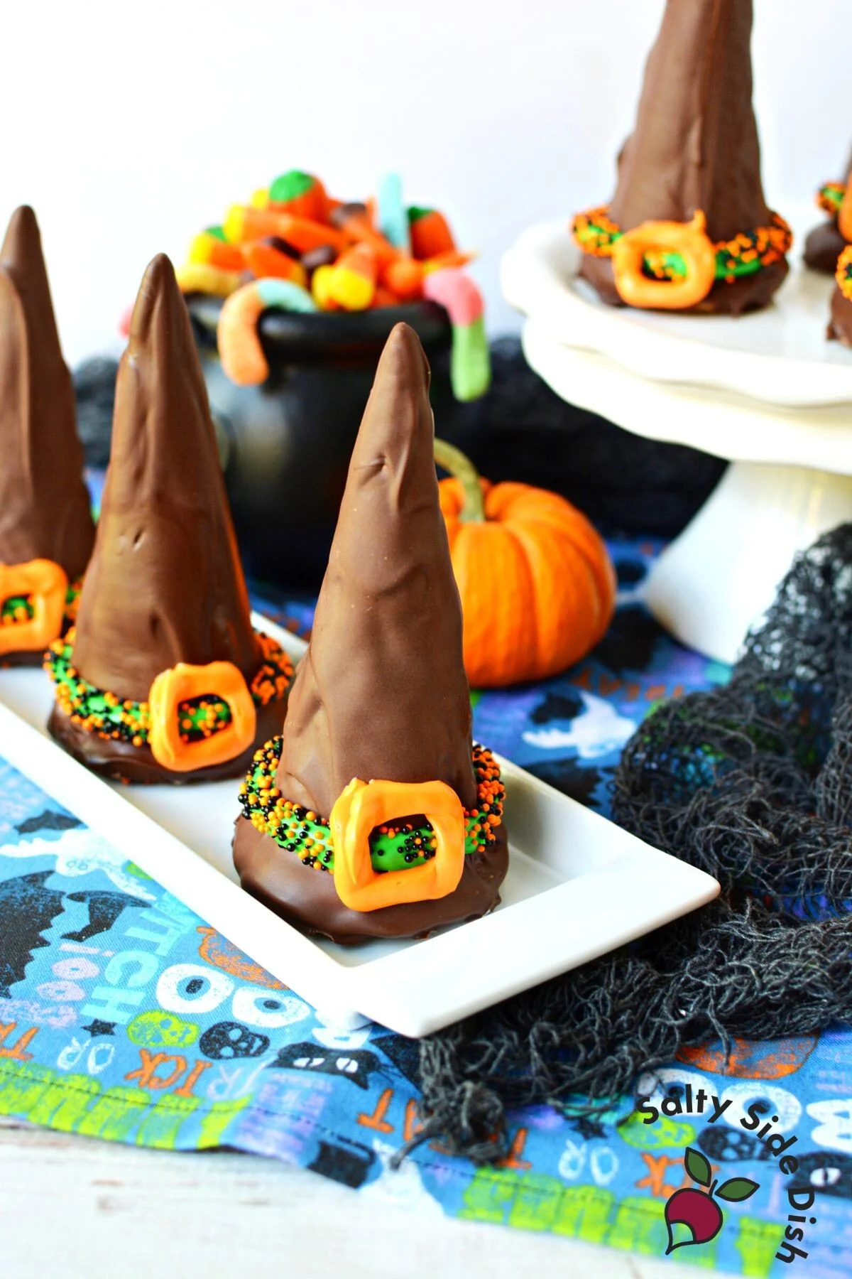 how to make chocolate witch hats.