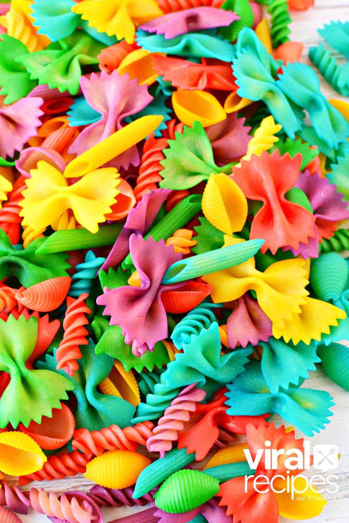 Dyeing Pasta for Crafts