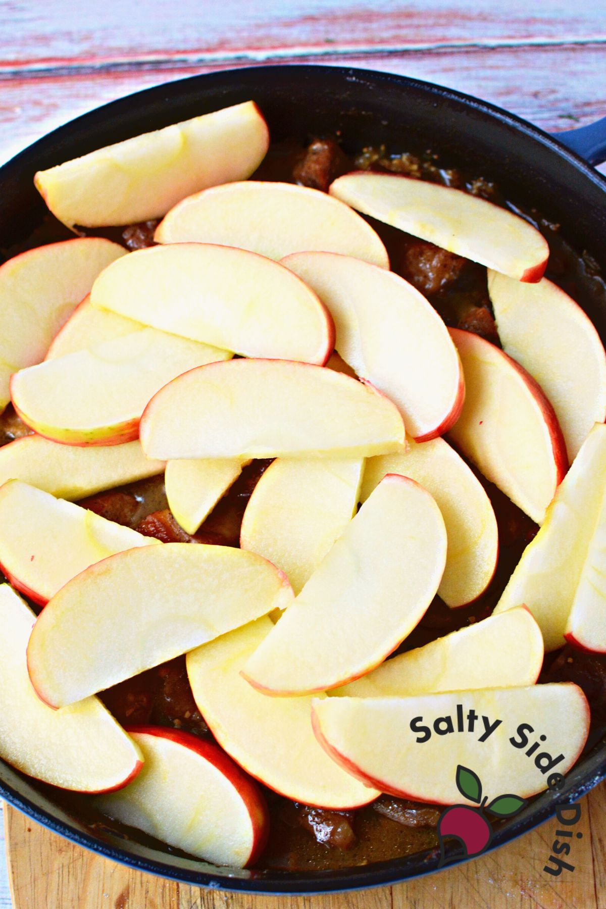 sliced apples.