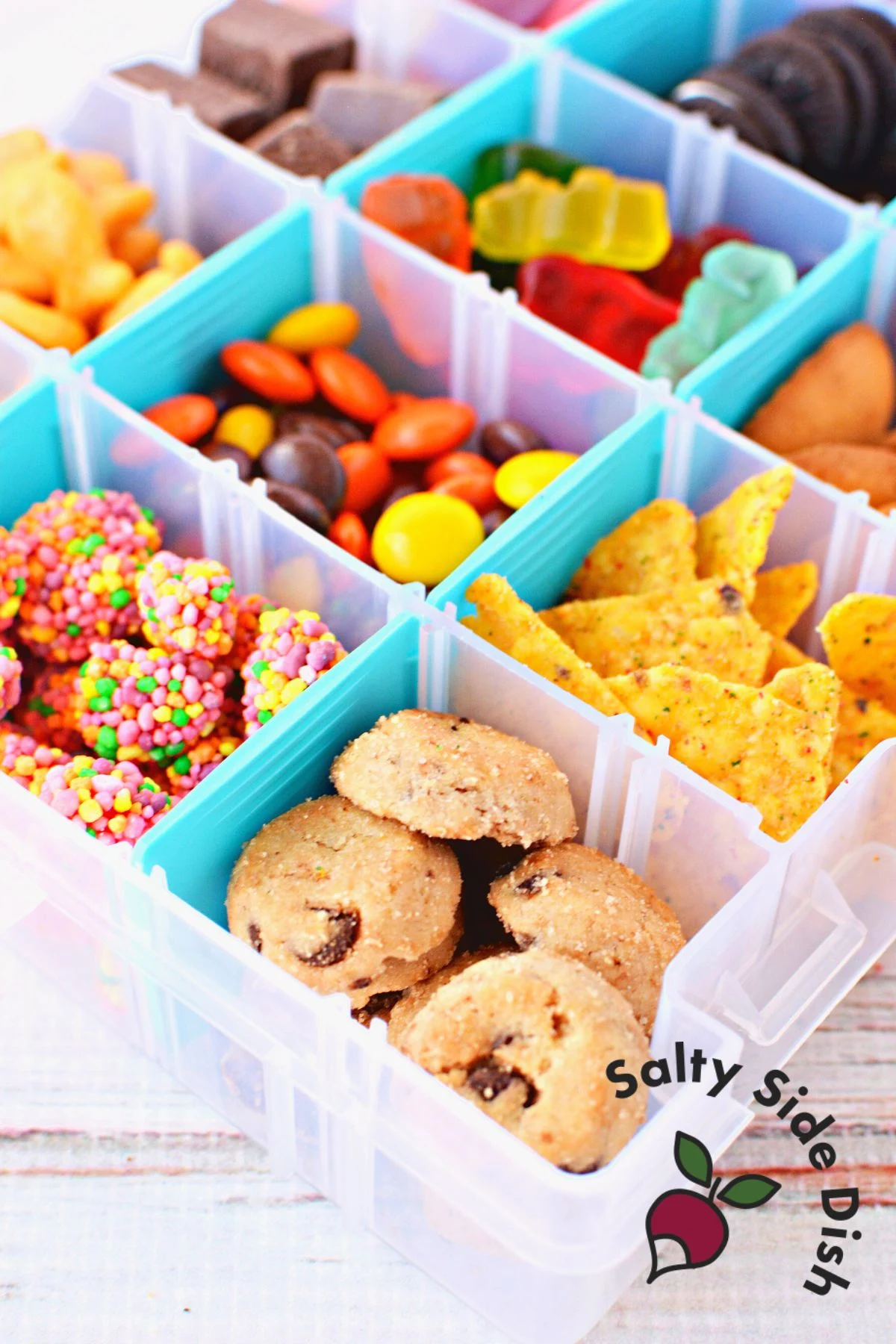 cookie snackle box.
