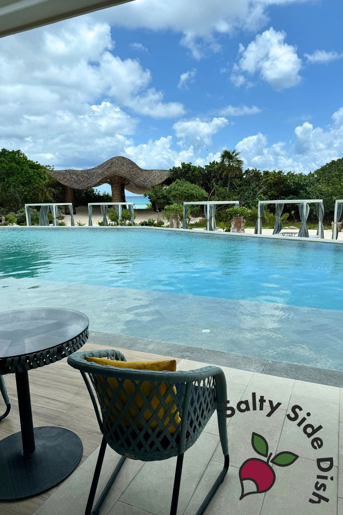 swim up suite in Palmaia resort