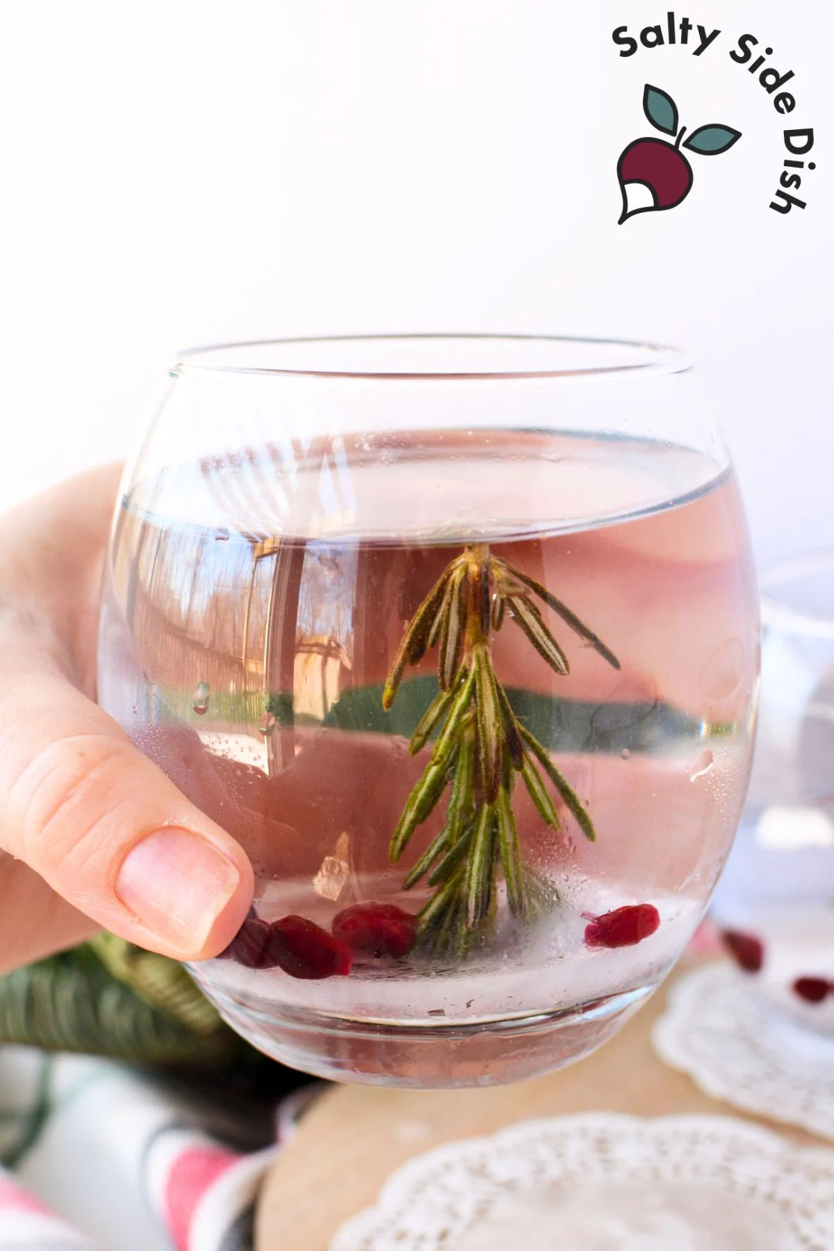 christmas snowglobe cocktail.