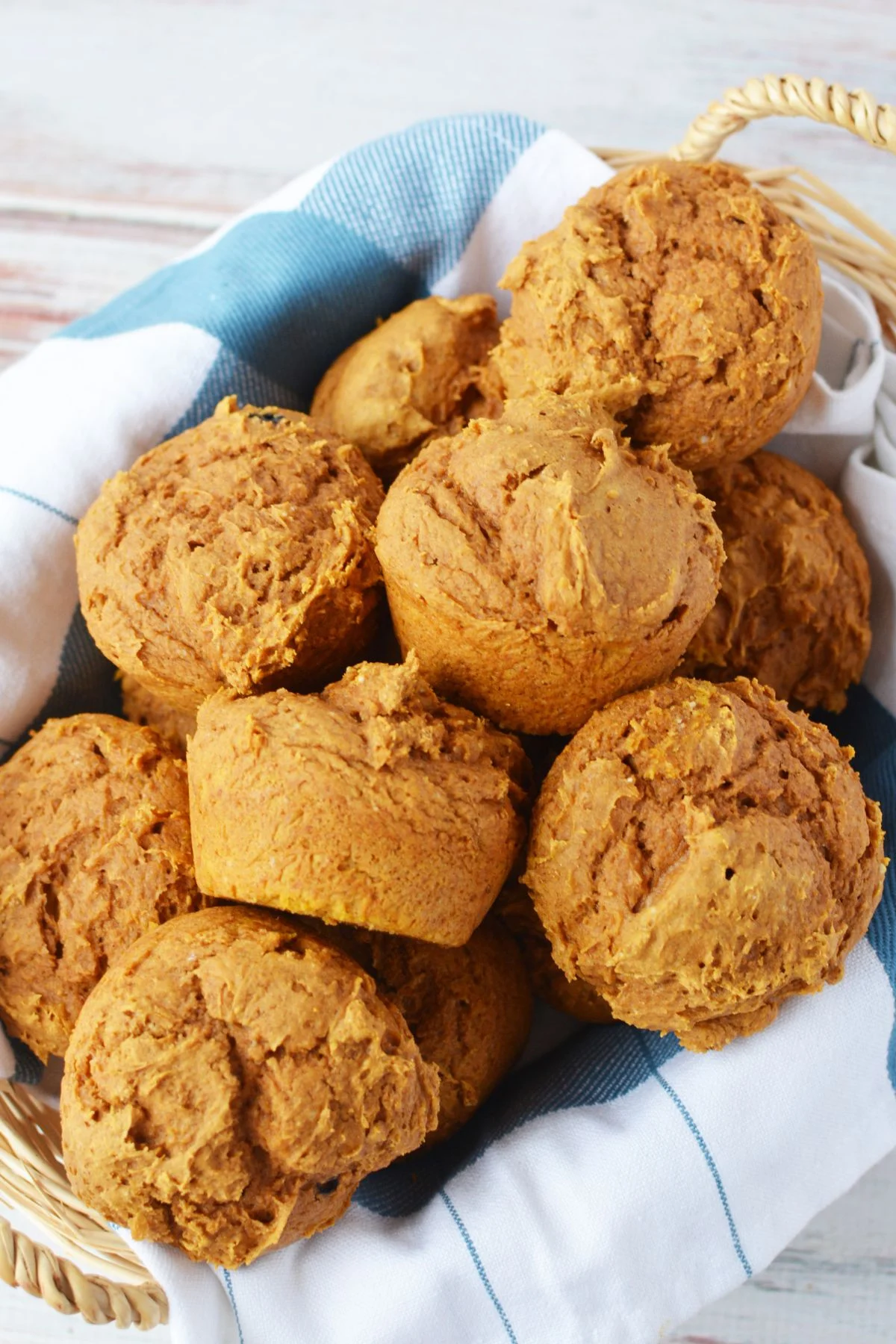 2 Ingredient Pumpkin Muffins