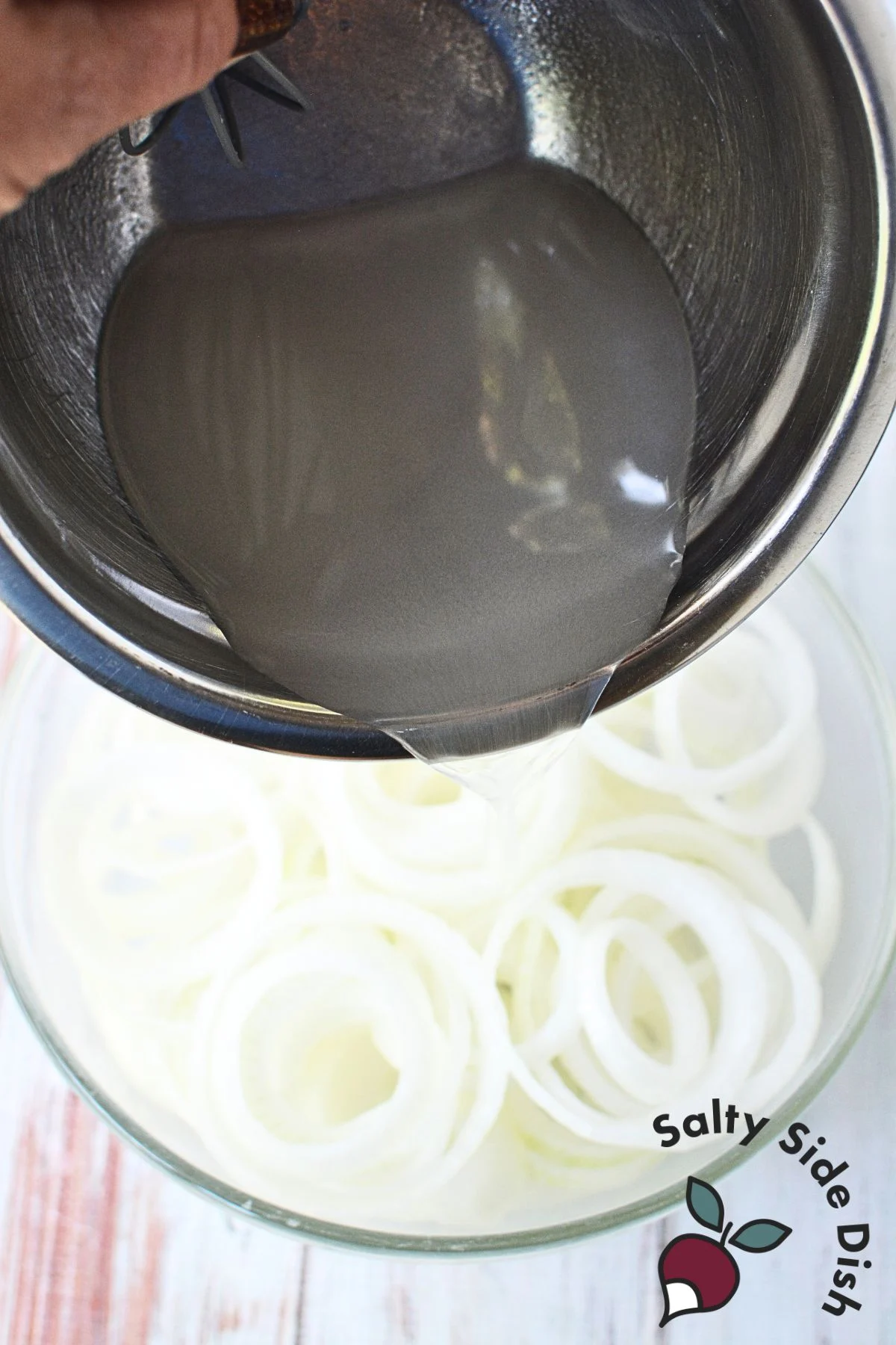 onion-salad-marinating-in-bowl