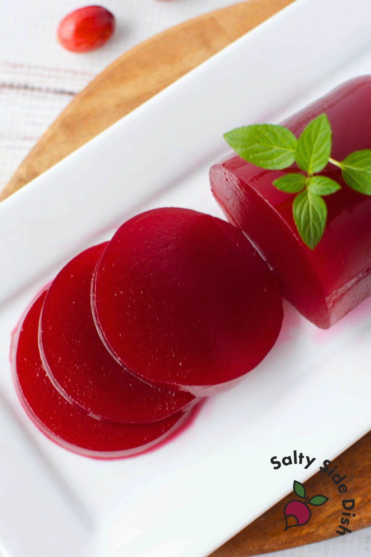 make jellied cranberry sauce at home.