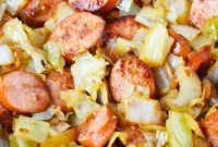 Hearty Kielbasa and Cabbage Skillet