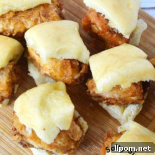 Mini Chicken Bites 9 chickfila chicken minis in yeast rolls.