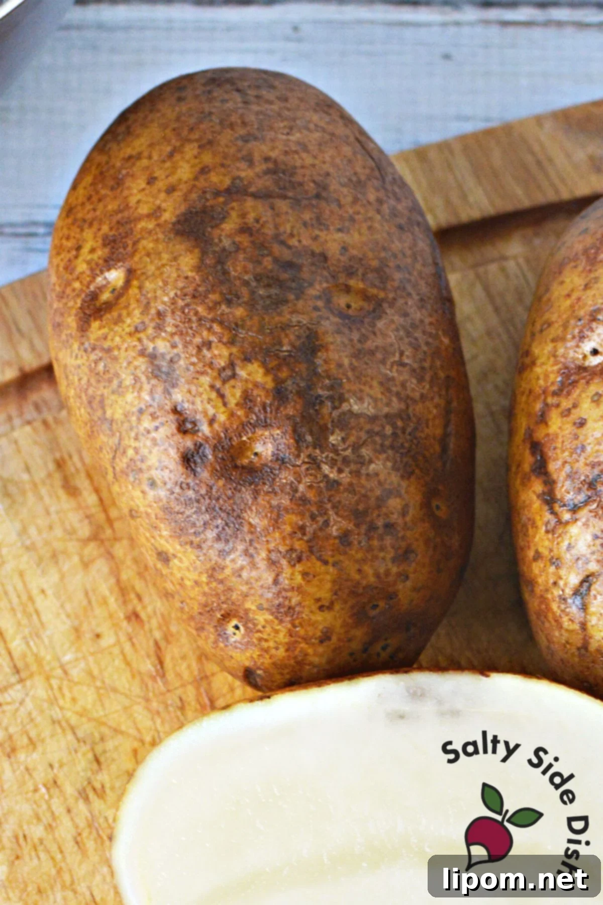 Zesty Greek Lemon Roasted Potatoes 7 A selection of russet baking potatoes, ideal for achieving a tender, fluffy texture in Greek lemon potatoes.