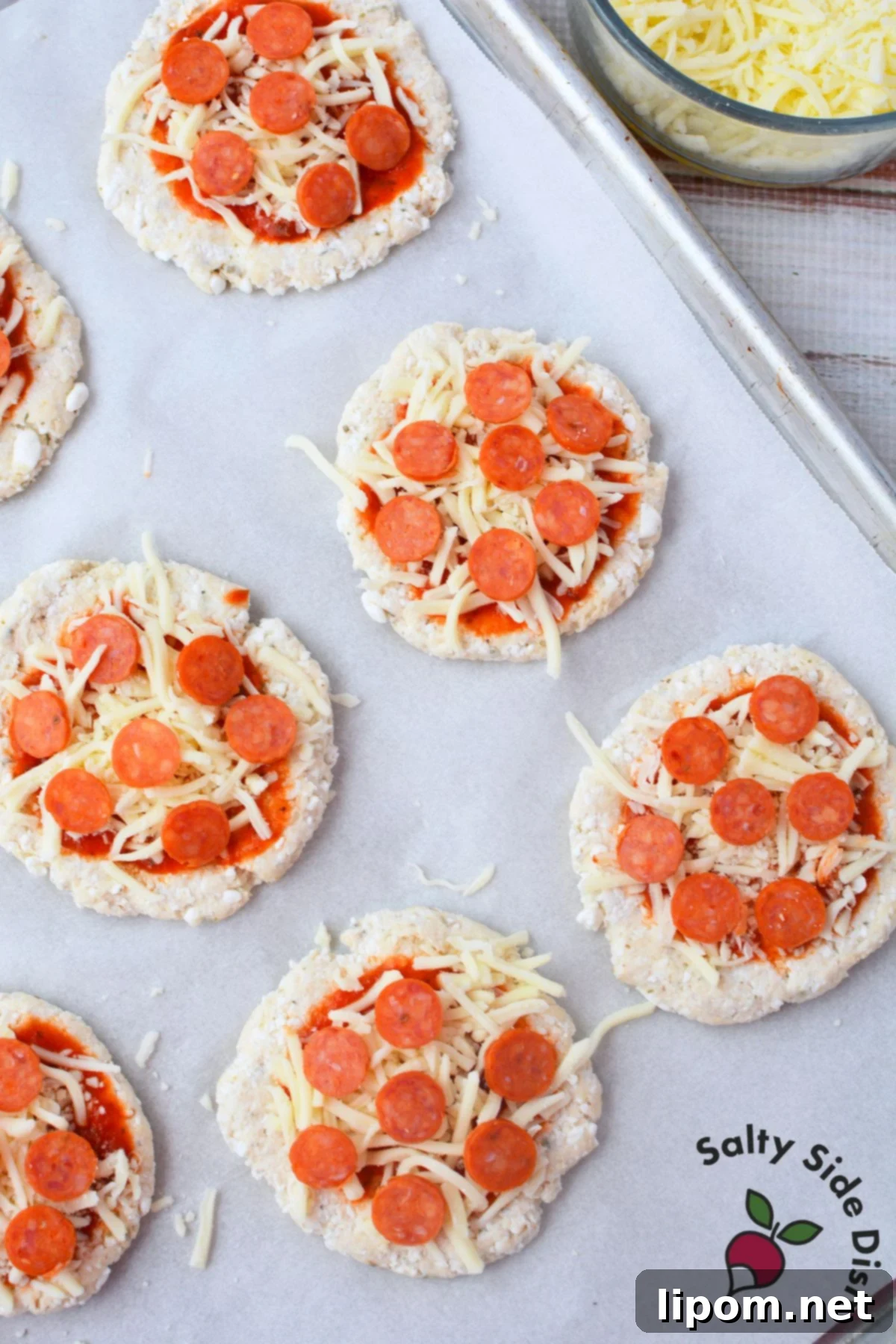 Cottage Cheese Pizza Bites 6 Cottage cheese pizza rounds topped with sauce, mozzarella, and pepperoni