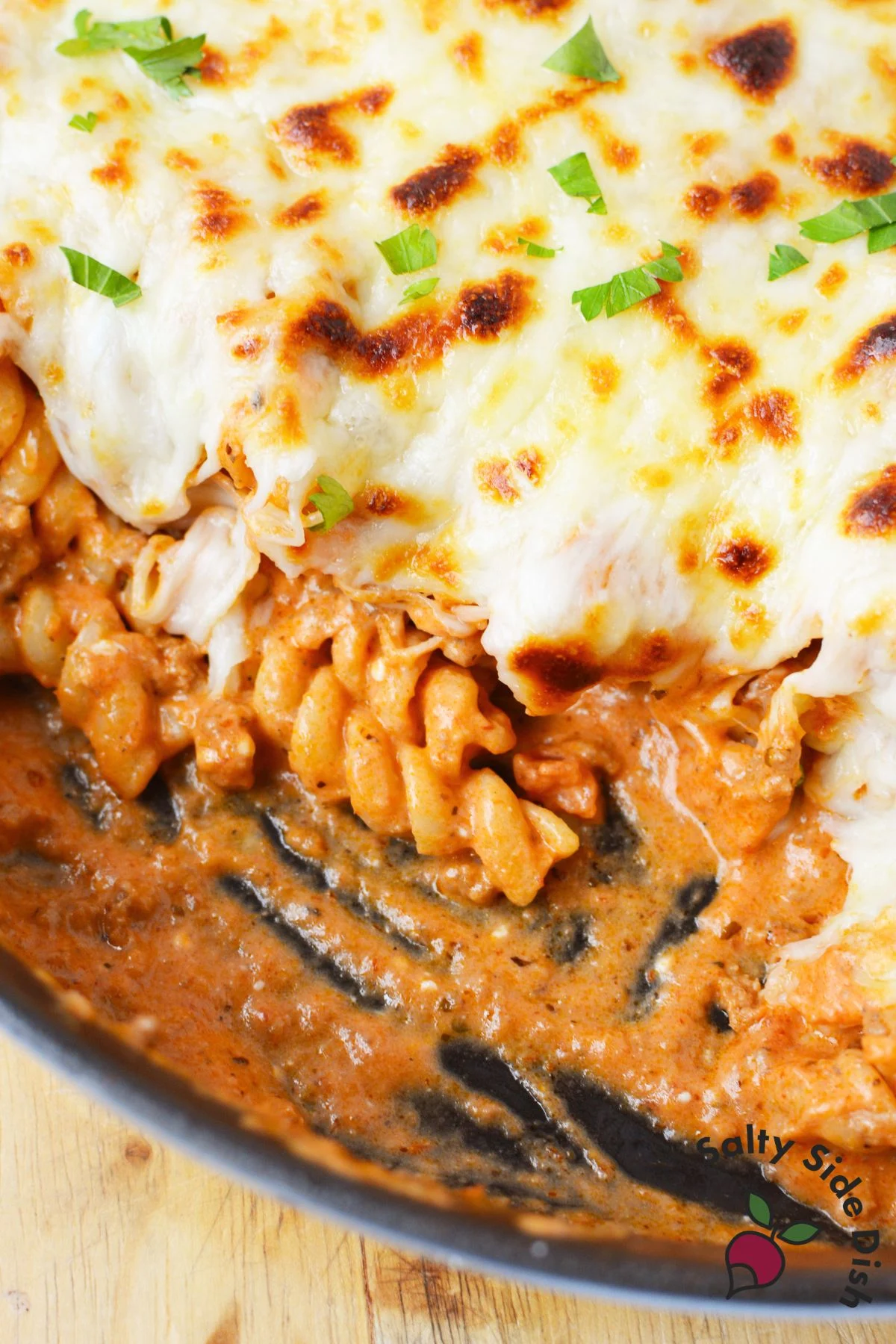 simple dinner recipe cheesy ground beef pasta skillet with broiled mozzarella